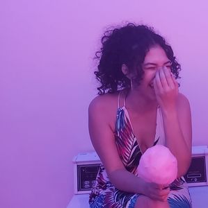 Meet your Posher, Selena